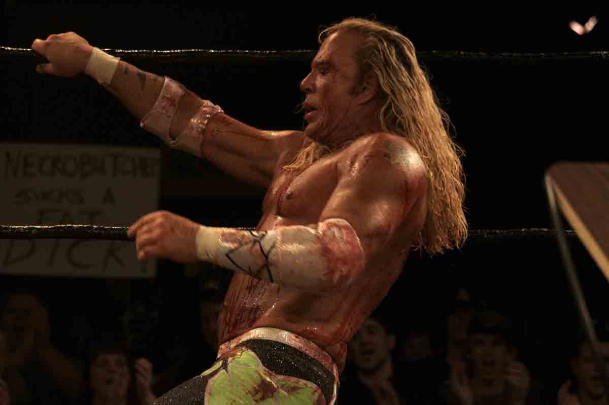 http://www.filmofilia.com/wp-content/uploads/2008/08/wrestler_2.jpg