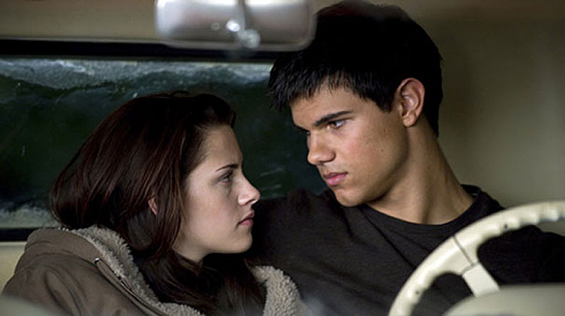 kristen stewart wallpapers in twilight. Kristen Stewart and Robert