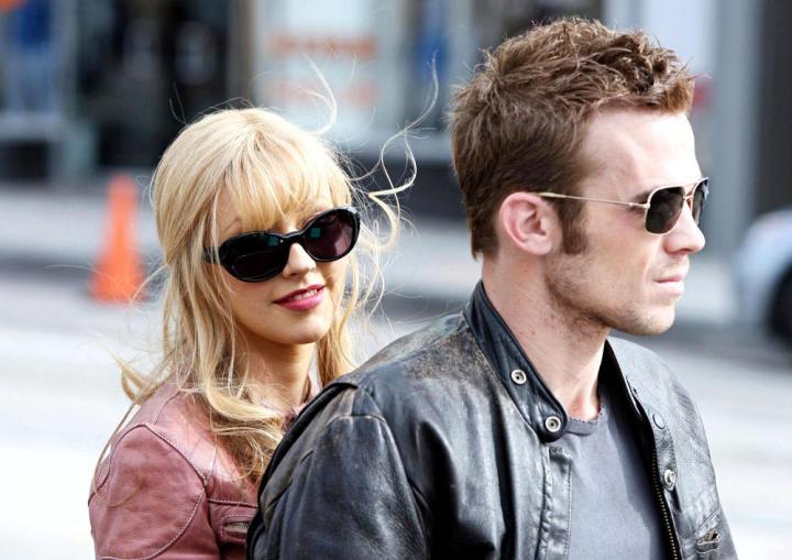 Burlesque Christina Aguilera and Cam Gigandet