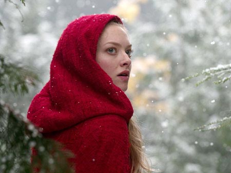 Entertainment Weekly has the first look official images from Red Riding Hood
