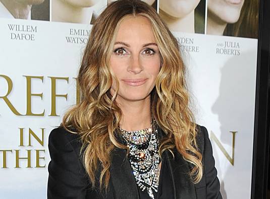 Julia Roberts Tapped for SECOND ACT By Nick Martin Dec 1 2011 Movie 
