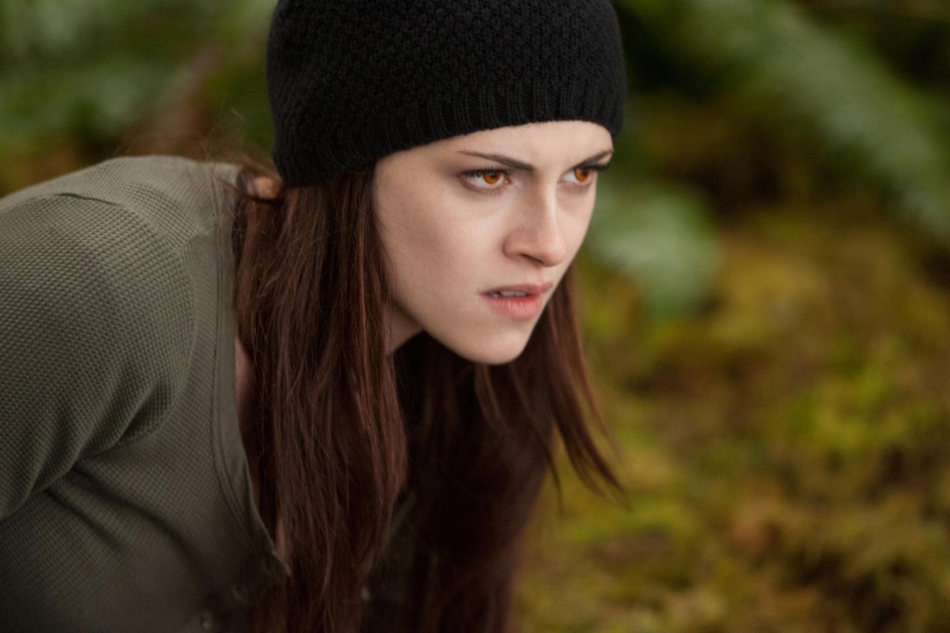 49 New THE TWILIGHT SAGA: BREAKING DAWN - PART 2 Photos! - FilmoFilia