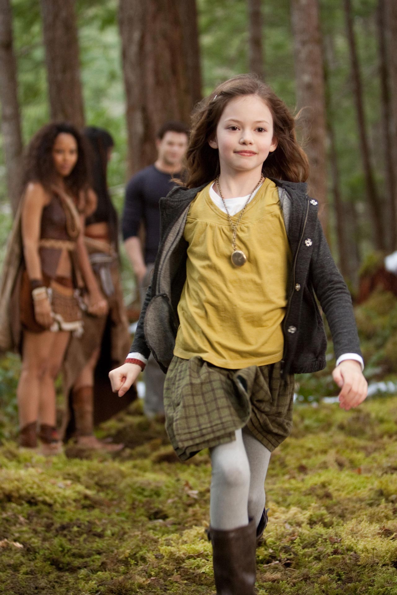 49 New THE TWILIGHT SAGA: BREAKING DAWN - PART 2 Photos! - FilmoFilia