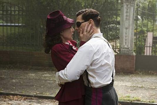 "Valkyrie" Photo: Carice van Houten and Tom Cruise