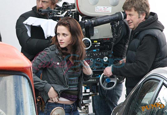 New Moon Set Photo - Kristen Stewart New Moon Set Photo - Kristen Stewart