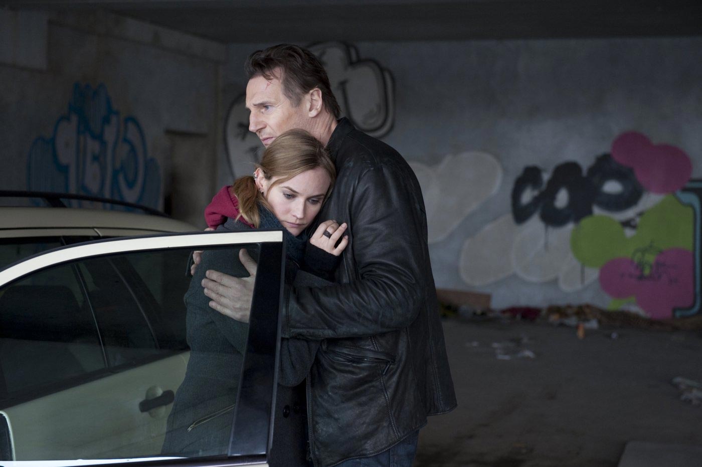 Diane Kruger as Gina and Liam Neeson as Dr. Martin Harris in Unknown