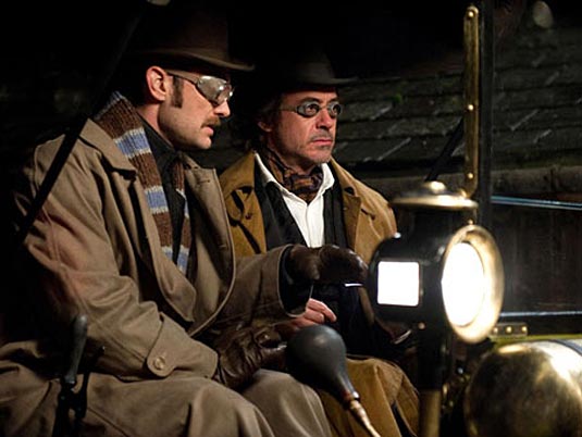 Sherlock Holmes (Robert Downey Jr.) and Dr. John Watson (Jude Law)