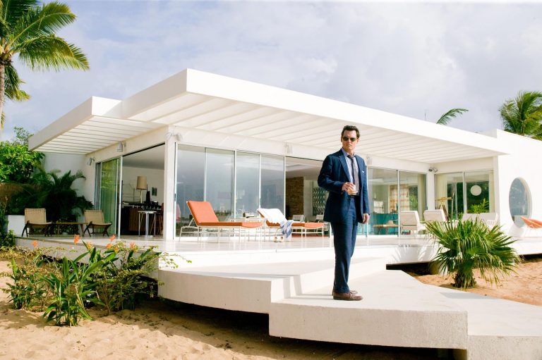 43 New THE RUM DIARY Photos and Poster FilmoFilia