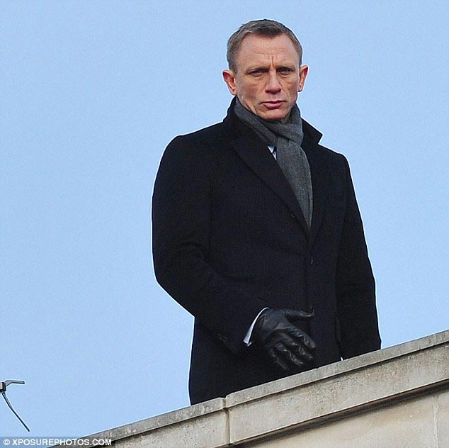 New SKYFALL Set Photos - FilmoFilia