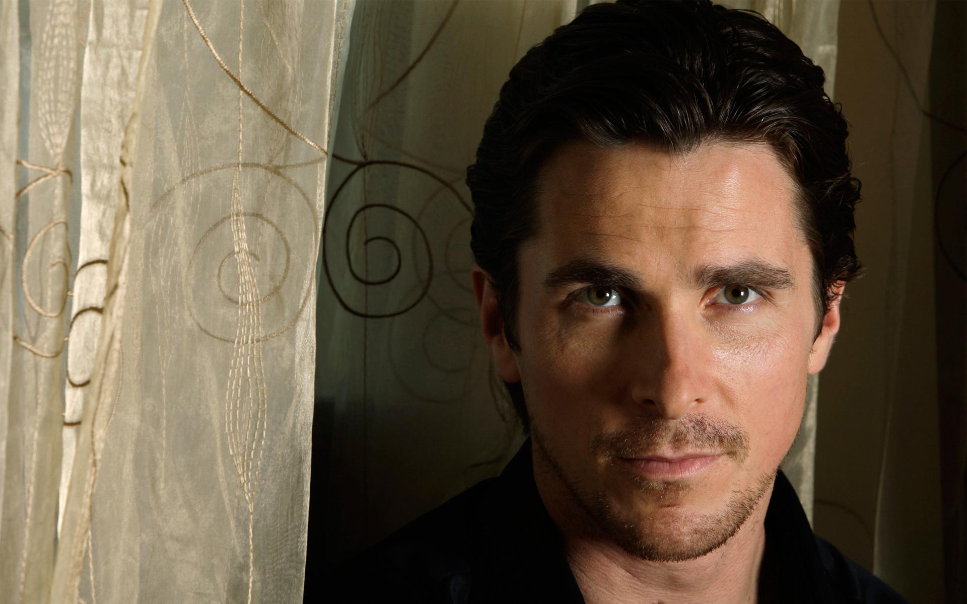 Christian Bale Wallpaper 1920 x 1200