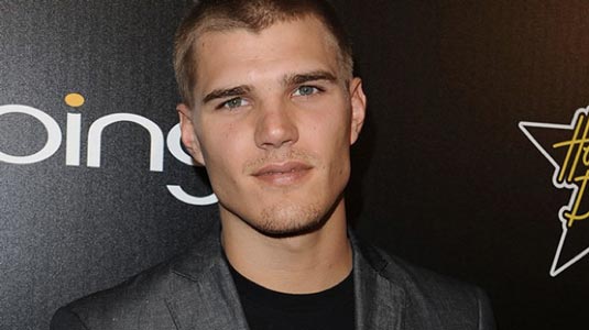 Chris Zylka Chris Zylka