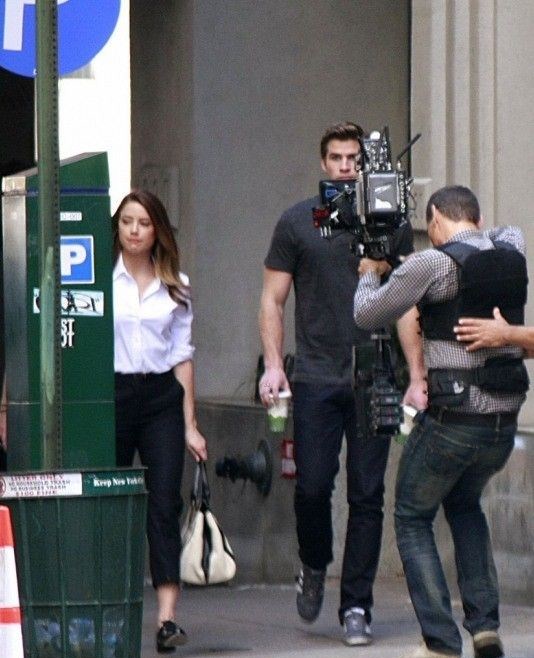 PARANOIA Liam Hemsworth Photo 04 PARANOIA Liam Hemsworth Photo 04