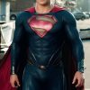 MAN OF STEEL Image 01