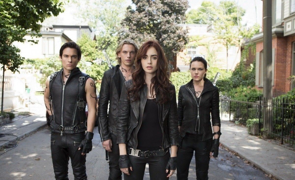 THE MORTAL INSTRUMENTS CITY OF BONES Image 11