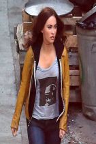 TEENAGE MUTANT NINJA TURTLES Set Photos Featuring Megan Fox