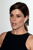 THIRD PERSON Premiere in Los Angeles – Neve Campbell