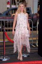 THIS IS WHERE I LEAVE YOU Premiere in Hollywood – Kristen Bell