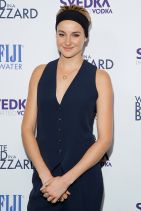 WHITE BIRD IN A BLIZZARD Premiere in Los Angeles – Shailene Woodley