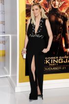 THE HUNGER GAMES: MOCKINGJAY ­PART 1 Premiere in Los Angeles - Ashlee Simpson