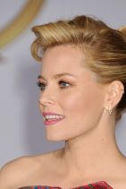 THE HUNGER GAMES: MOCKINGJAY ­PART 1 Premiere in Los Angeles - Elizabeth Banks