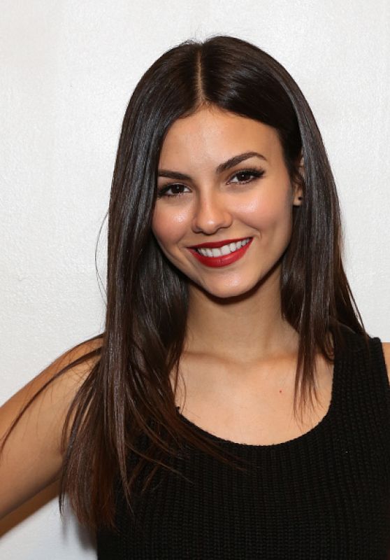 JULIA Special Screening And Q&A in Burbank - Victoria Justice