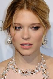 SPECTRE Premiere at Grand Rex Cinema in Paris - Léa Seydoux