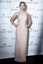 SPECTRE Premiere at Grand Rex Cinema in Paris - Léa Seydoux