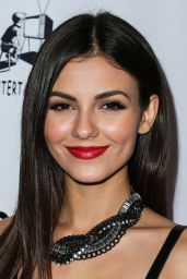 Victoria Justice on Red Carpet - Sherlock Holmes Premiere in Los Angeles