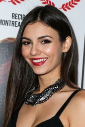 Victoria Justice on Red Carpet - Sherlock Holmes Premiere in Los Angeles