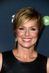  Melora Hardin – TRANSPARENT Season 2 Red Carpet Premiere in West Hollywood