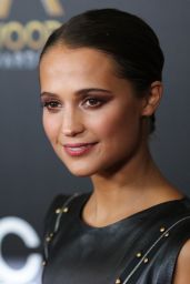 Alicia Vikander on Red Carpet - 19th Annual Hollywood Film Awards in Beverly Hills