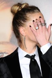 Amber Heard and Johnny Depp – THE DANISH GIRL Premiere in Westwood