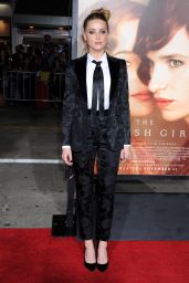 Amber Heard and Johnny Depp – THE DANISH GIRL Premiere in Westwood