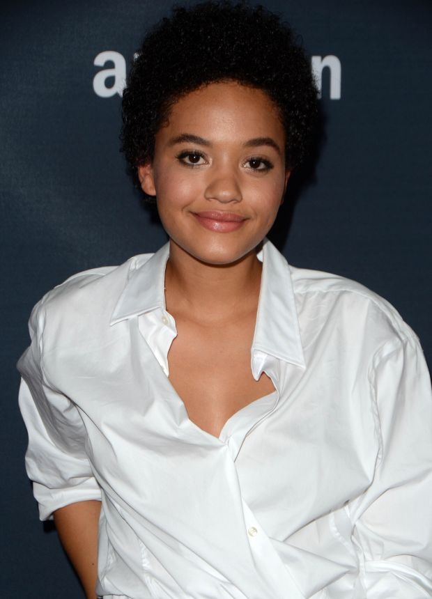 Kiersey Clemons – TRANSPARENT Season 2 Red Carpet Premiere in West Hollywood