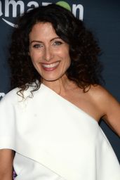 Lisa Edelstein – TRANSPARENT Season 2 Red Carpet Premiere in West Hollywood