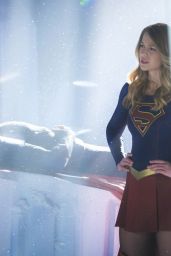 SUPERGIRL Season 2 Photos and Posters - Melissa Benoist