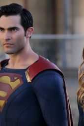 SUPERGIRL Season 2 Photos and Posters - Melissa Benoist