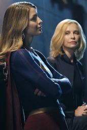 SUPERGIRL Season 2 Photos and Posters - Melissa Benoist