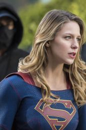 SUPERGIRL Season 2 Photos and Posters - Melissa Benoist