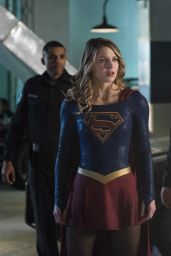 SUPERGIRL Season 2 Photos and Posters - Melissa Benoist