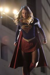 SUPERGIRL Season 2 Photos and Posters - Melissa Benoist