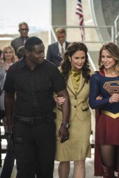 SUPERGIRL Season 2 Photos and Posters - Melissa Benoist