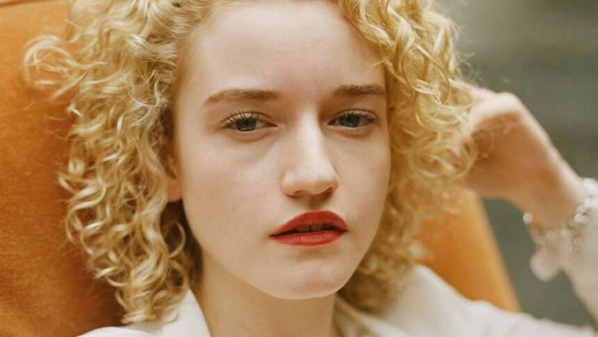 Julia Garner