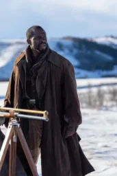 Peter Dinklage and Gbenga Akinnagbe in ‘The Thicket’