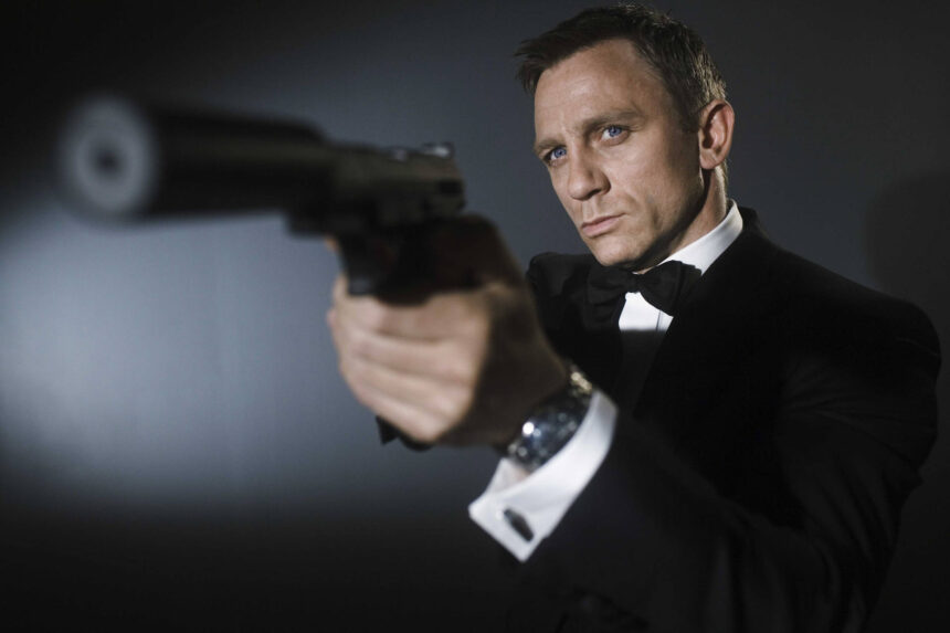 Daniel Craig James Bond Wallpaper