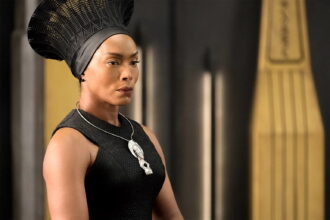 Angela Bassett Wakanda Forever