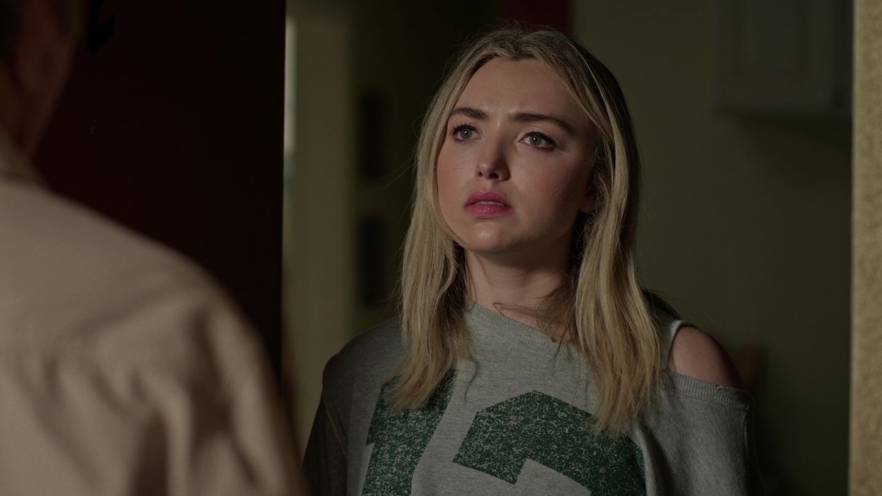 Cobra Kai S E : Skeletons Mary Mouser Peyton List