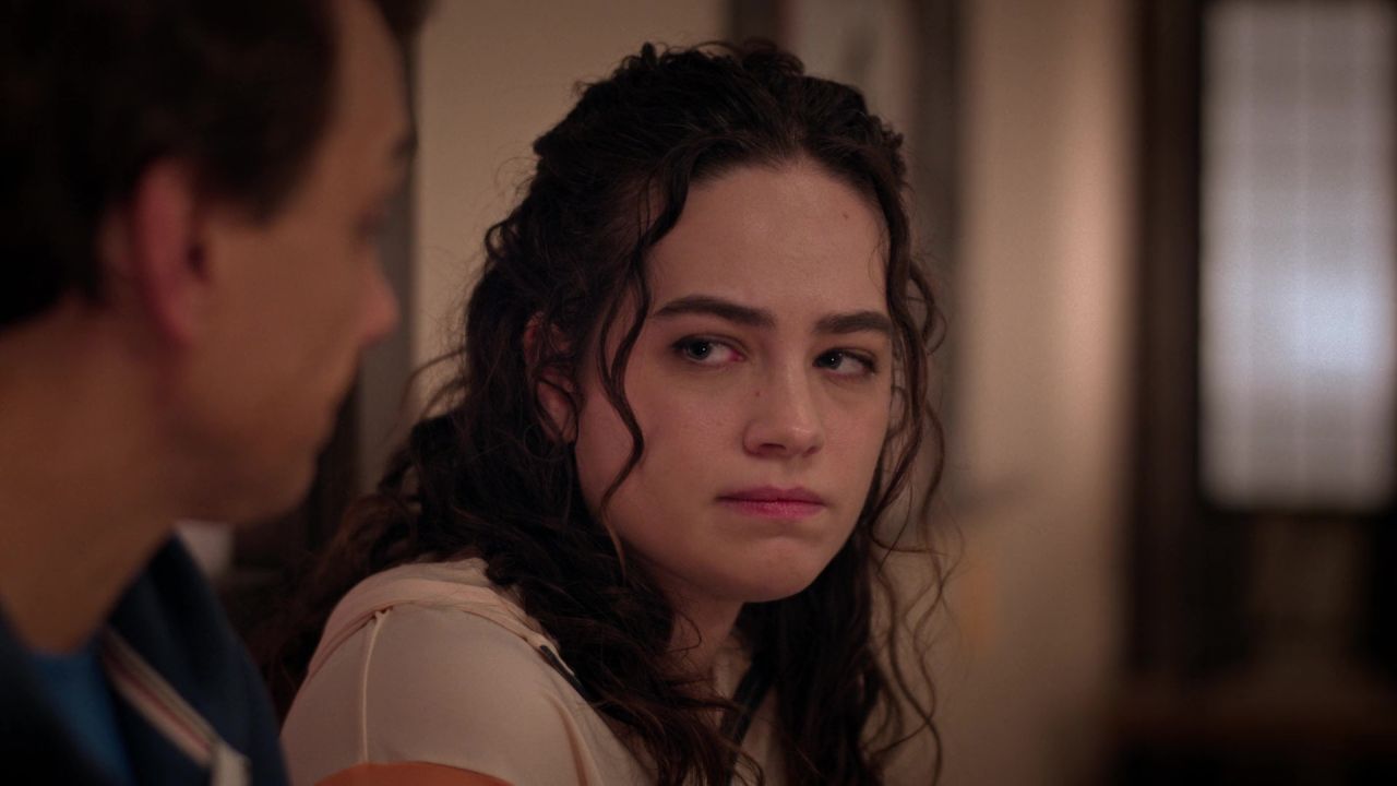 Cobra Kai S E : Skeletons Mary Mouser Peyton List