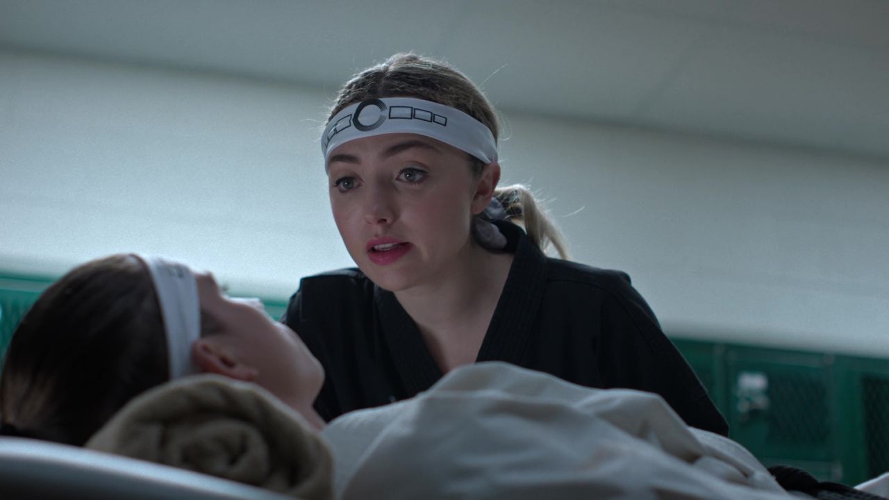 Cobra Kai S E : Skeletons Mary Mouser Peyton List