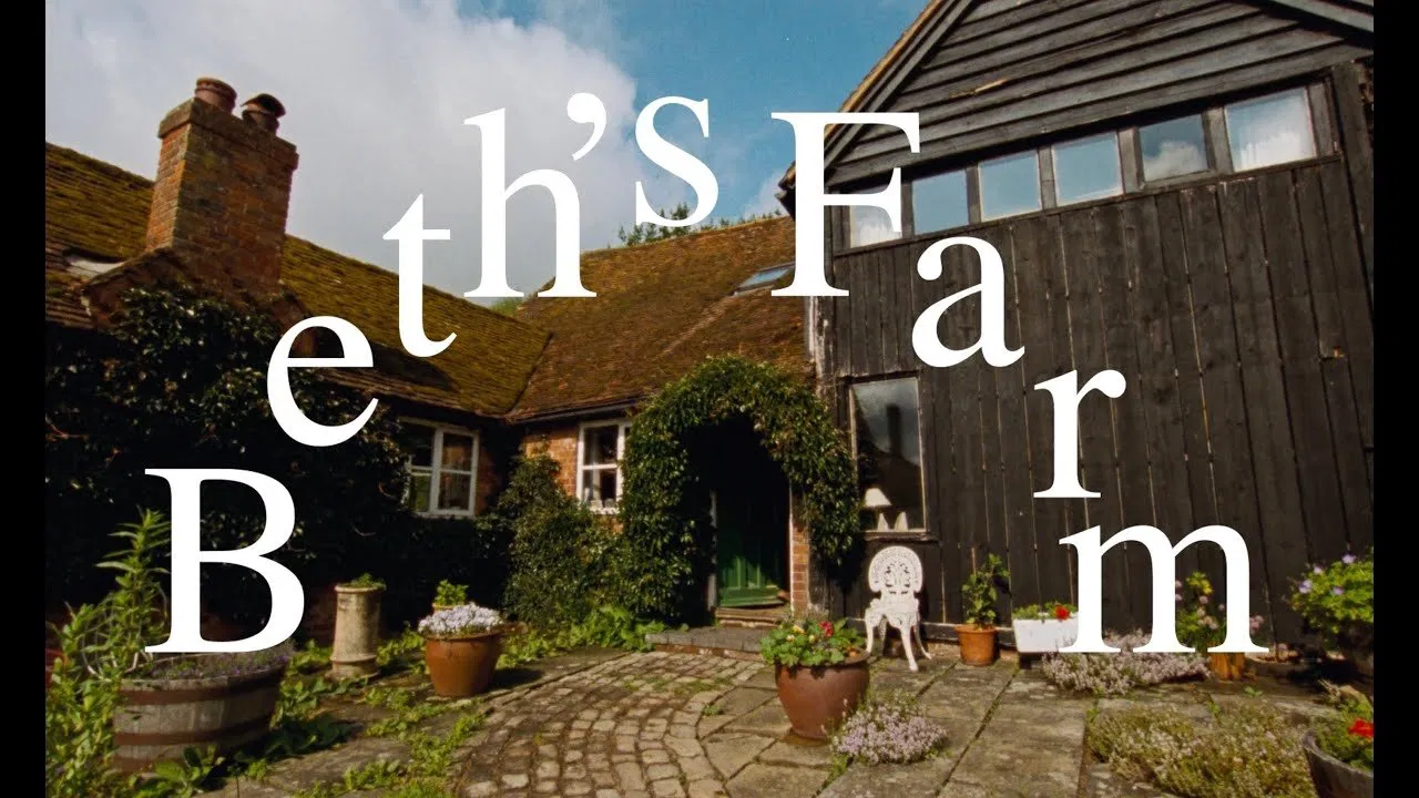 Emma Stone Lanthimos Beth’s Farm Music Video